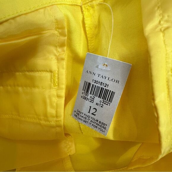 Ann Taylor The Carnegie Crop Pants in Yellow | Size 12 - Picture 5 of 10